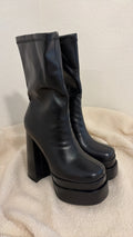 Women’s black boots